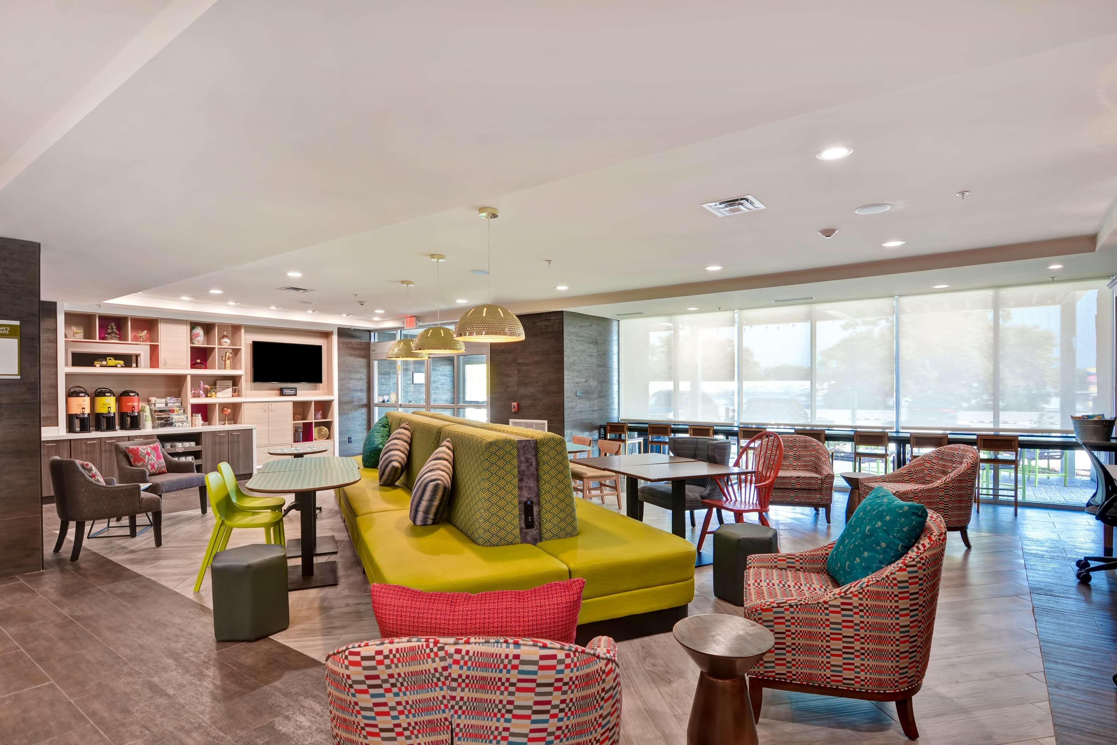Home2 Suites By Hilton Hot Springs Bagian luar foto