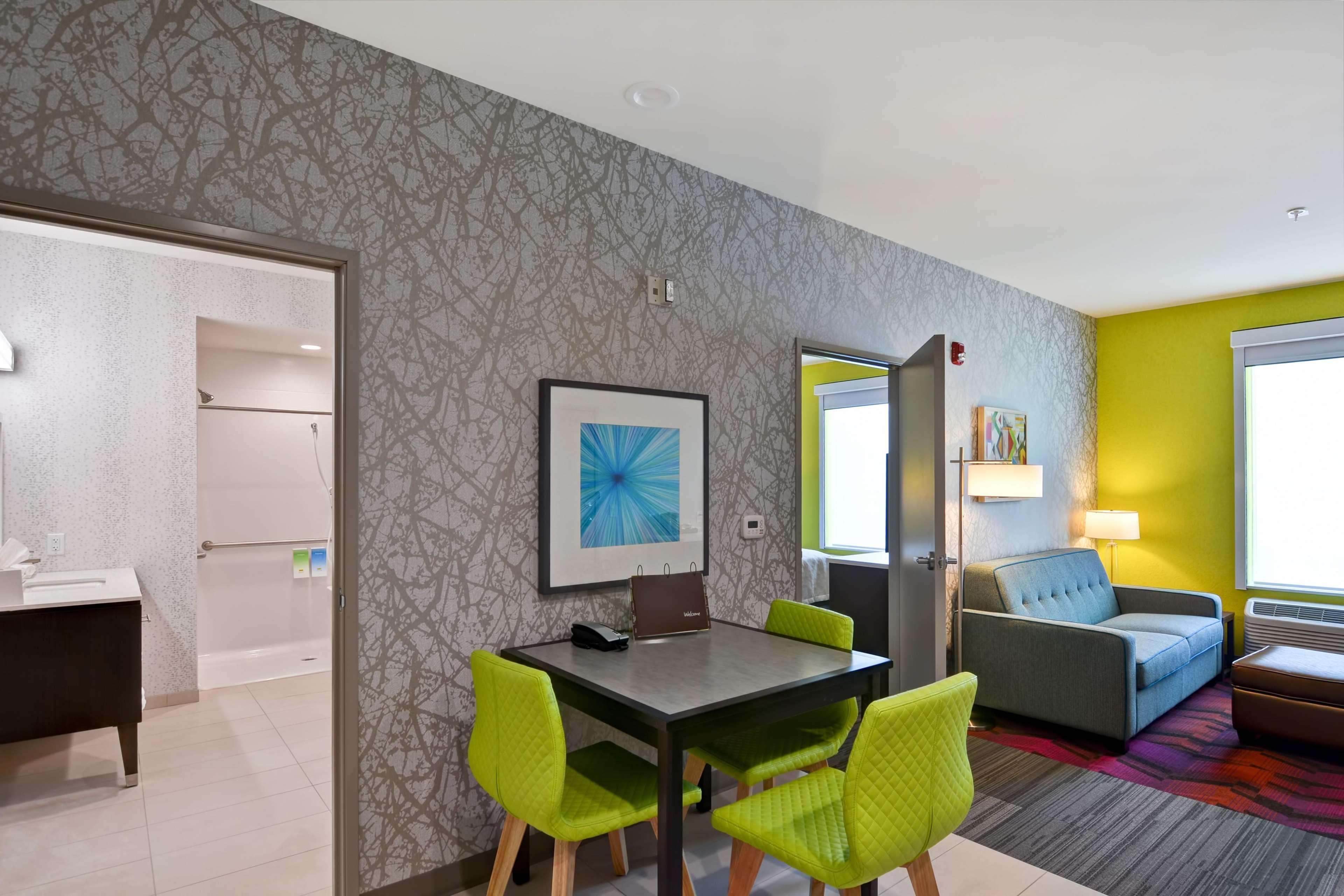 Home2 Suites By Hilton Hot Springs Bagian luar foto