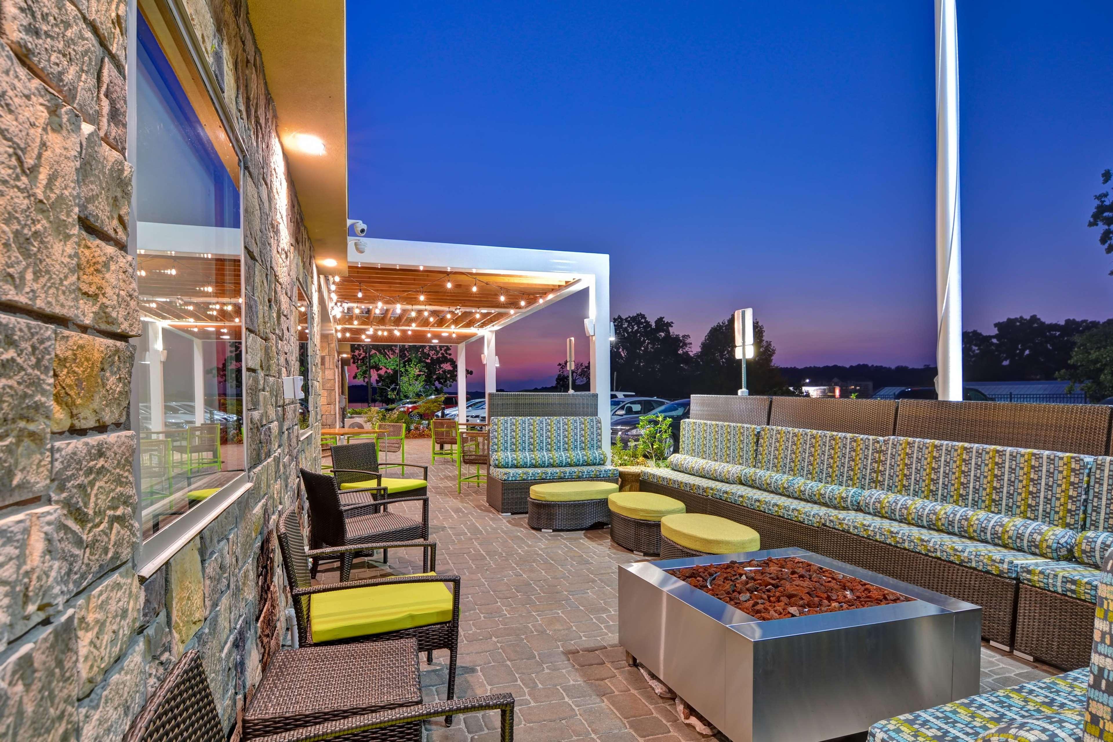 Home2 Suites By Hilton Hot Springs Bagian luar foto